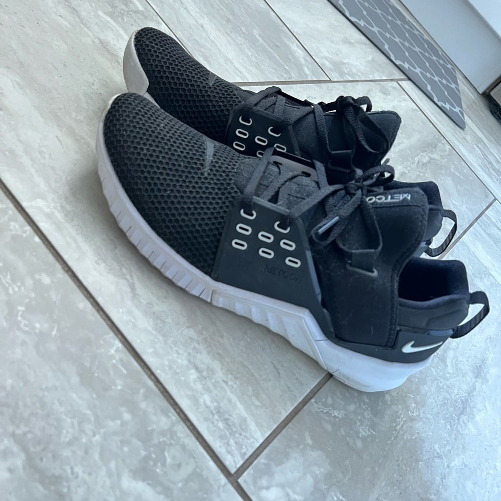 Men’s Nike metcon training sneaker size 11.5